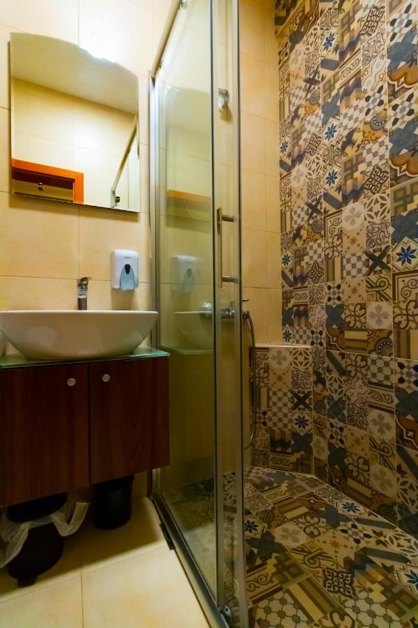 Hotel Pine Skopje Luaran gambar