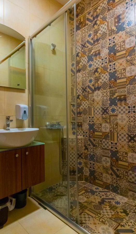 Hotel Pine Skopje Luaran gambar
