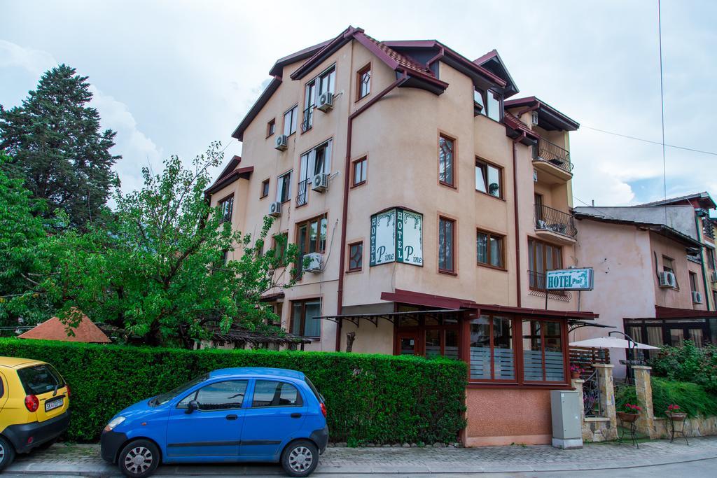 Hotel Pine Skopje Luaran gambar