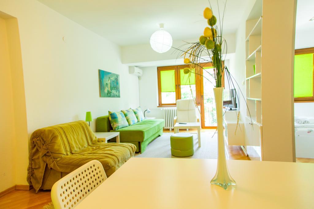 Hotel Pine Skopje Luaran gambar