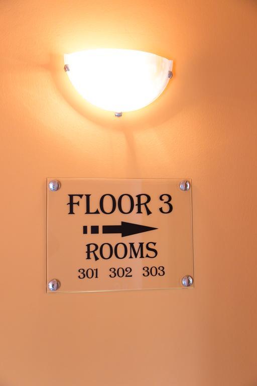 Hotel Pine Skopje Luaran gambar