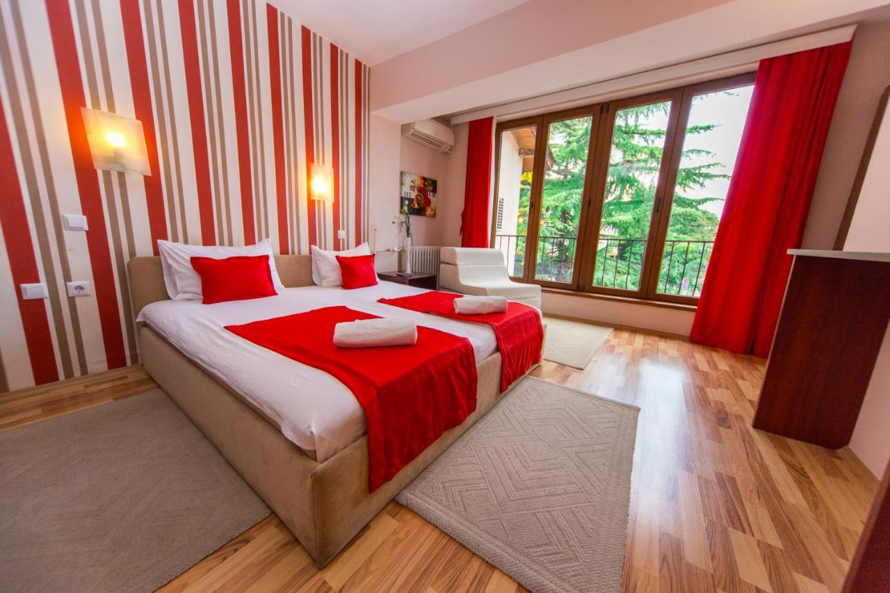 Hotel Pine Skopje Luaran gambar