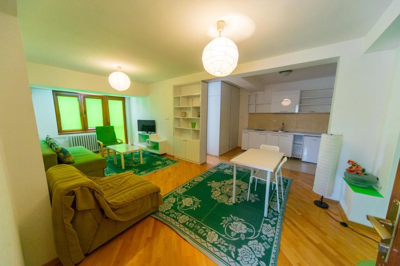 Hotel Pine Skopje Luaran gambar